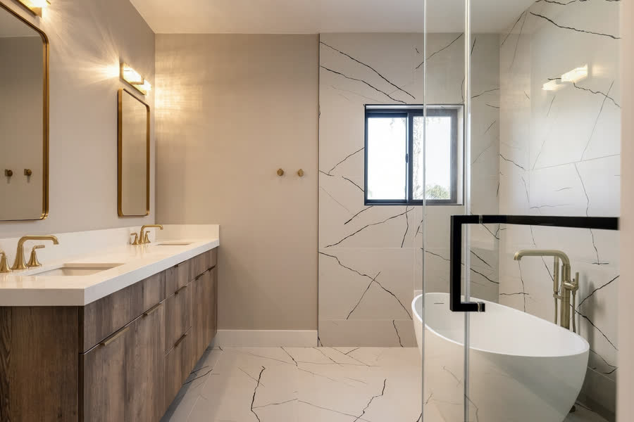 Primary bath with freestanding tub